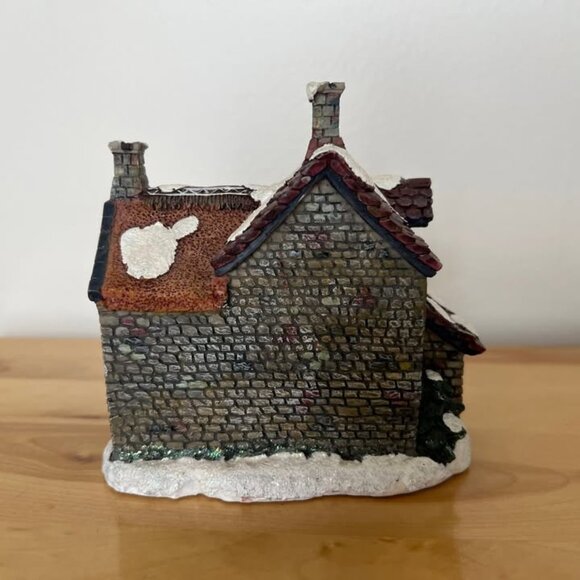 Vintage 2002 Santa's House Holiday Decorative Christmas House Clock - Picture 4 of 5